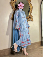 Farah Attire side view – embroidered shesha silk shirt, pant and dupatta